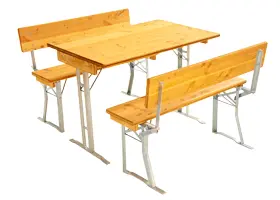 <h3>Es entsteht eine Bierbankgarnitur für acht Personen</h3>wenn zwei dieser Bierbankgarnituren zum Quadrat aufgestellt werden. Bierbankgarnitur 110 cm lang