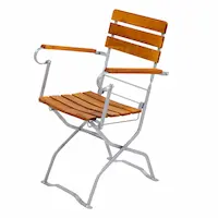 <h3>Der Biergartensessel 03bg ist die perfekte Wahl</h3>für dein Zuhause oder den gastronomischen Einsatz, um massenweise Gäste zu bewirten. Ansicht biergartenstuhl vorne