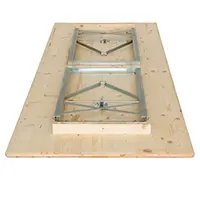 80er-Biertisch, Unterseite mit verzinkten Gestellen in Standardbreite, 44cm. Breitere Untergestelle sind nur ein Nachteil! Diese sind aus dem gleichen Material, nur breiter. Dadurch wird der Tisch nur instabil und die Bewegungsfreiheit wird eingeschränkt. Deswegen verwenden wir ein extrem stabiles Standardtischgestell und haben damit einen besonders stabil stehenden Biertisch mit einer Top Kundenzufriedenheit. Nr.176