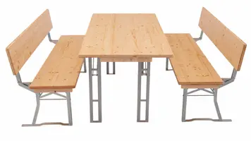 <h3>Die abgebildete Bierzeltgarnitur hat Bänke mit Rückenlehne<h3>mit einer Gesamthöhe der Lehne von 38 cm. Die Breite der Lehnenplatten beträgt 25 cm und die Breite der Bankplatten beträgt 40 cm. Der betreffende Tisch verfügt über vier Beine, die mit vier unserer Universal-Tischgestelle des Modells 206 ausgestattet sind. Das Gestell für den Tisch kann an verschiedenen Stellen befestigt werden. Bei uns trägt die Anordnung der Tischfüße den Namen „Gestell Variante Nr. 5“. Bierzeltgarnitur Gestell Variante 5