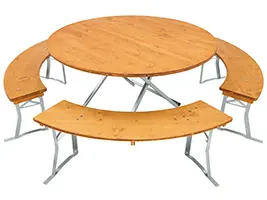 Durch das klappbare Tischgestell kann man den Rundtisch sehr platzsparend bis auf 9 Zentimeter zusammenklappen. Auch die Bänke der runden Bierzeltgarnitur können sehr flach bis auf 7 cm zusammengeklappt werden. Bierzeltgarnitur Nr. 146 verzinkt