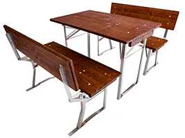 Die Lehne ist doppelt klappgesichert, um das Zurückfallen der Lehne auf die Bankplatte zu verhindern. Beim Aufklappen der Bankgestelle wird der Sicherungsmechanismus automatisch aktiviert. Ein Aufstellen der Festzeltgarnitur, ohne die Sicherung der Rückenlehne zu aktivieren, ist nicht möglich. Festzeltgarnitur 80 cm mit Lehne 170