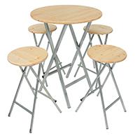 Stehtisch klappbar mit vier klappbaren Barhockern. Ein Set für verschiedene Szenarien: Wenn Sie Gäste haben, passt dieses Set in der Küche zum Frühstück, im Partyraum, auf der Terrasse und überall, wo Sie es brauchen. Dies ermöglicht Ihnen des Weiteren, einen Barbereich zur Verkostung eines Glases Weines zu konzipieren oder einen individuellen Arbeitsbereich in Ihrem Hause einzurichten. Stehtisch mit vier Barhocker klappbar