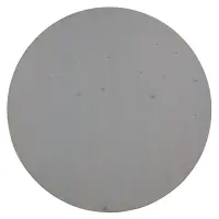 Runde dreischichtige Fichtenholzplatte mit 80 cm Durchmesser, 27 mm Plattenstärke, lasiert mit der Farbe Achatgrau. Stehtisch Platten achatgrau 80 cm