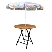 Jeder Stehtisch, den wir produzieren, kann mit einer Vorrichtung für einen Sonnenschirm gekauft werden. Die Schirmhalterungen können an Tischen mit einem Durchmesser von 70 cm bis 120 cm angebracht werden. Ebenso ist dies nachträglich machbar. Grundsätzlich sind die Untergestelle darauf vorbereitet, und die Schirmhalterung braucht lediglich eingehängt zu werden. Alle von uns produzierten Stehtische sind mit Schirmhalter lieferbar. Die verwendete Art und Größe der Tischplatte spielen keine Rolle.