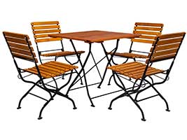 In unserem Hause haben Sie die Möglichkeit, Essgruppen für Terrassenmöbel sowohl mit als auch ohne Armlehnen zu erwerben. Die extra breiten Stühle werden oft zusammen mit oder ohne Armlehne gekauft. Terrassenstühle extra breit ohne Armlehne