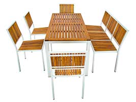 Auch die Länge der Bänke kann an den Tisch angepasst werden. Die Stahlgestelle sind grundsätzlich verzinkt und können in Ihrer Wunschfarbe pulverbeschichtet werden. Terrassenmöbel mit Stahlgestelle in Ihrer Wunschfarbe