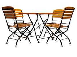 Unseres Erachtens ist eine Tischgröße von 75 x 75 cm die kleinste Tischgröße für vier Personen. Terrassenmöbel mit Tisch und Stühle Model 0501tm